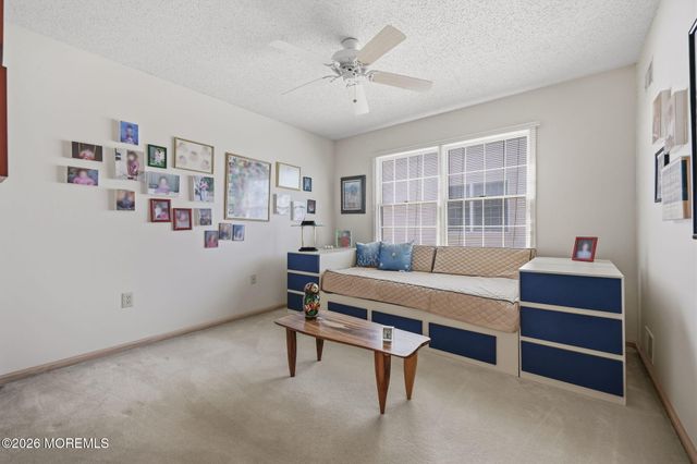 36 Wintons Way, Monroe, NJ 08831