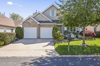 36 Wintons Way, Monroe, NJ 08831