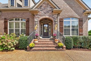 123 Newnham Bridge Dr, Nolensville, TN 37135