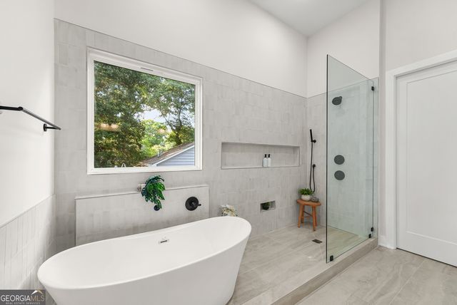 808 East Avenue, Scottdale, GA 30079