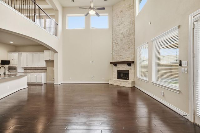 13735 Contour Ct, Richmond, TX 77407