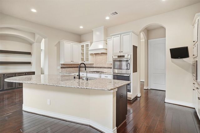 13735 Contour Ct, Richmond, TX 77407