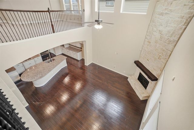 13735 Contour Ct, Richmond, TX 77407