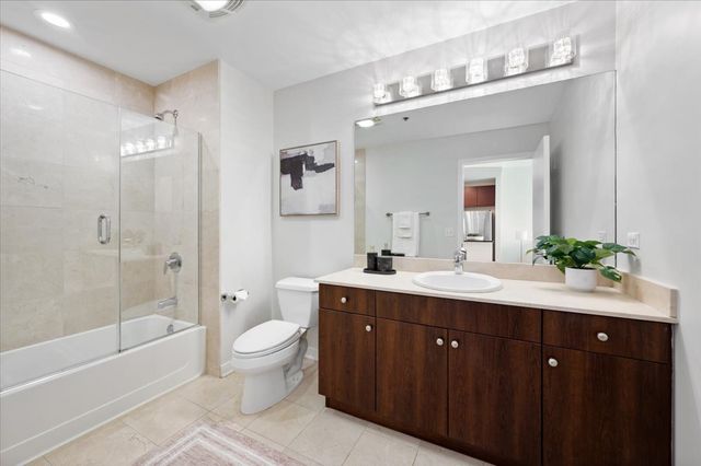 303 W Ohio Street 1808, Chicago, IL 60654