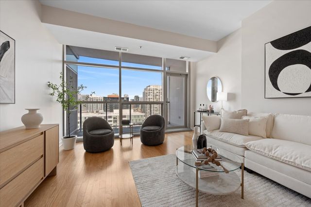 303 W Ohio Street 1808, Chicago, IL 60654