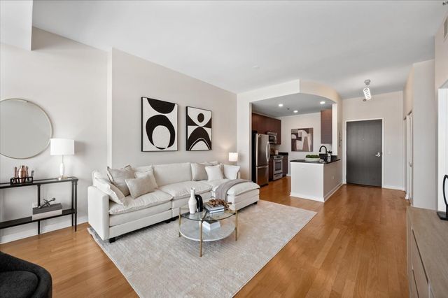 303 W Ohio Street 1808, Chicago, IL 60654