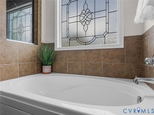 4636 Allenbend Rd, Glen Allen, VA 23060
