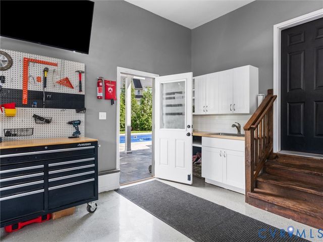 4636 Allenbend Rd, Glen Allen, VA 23060