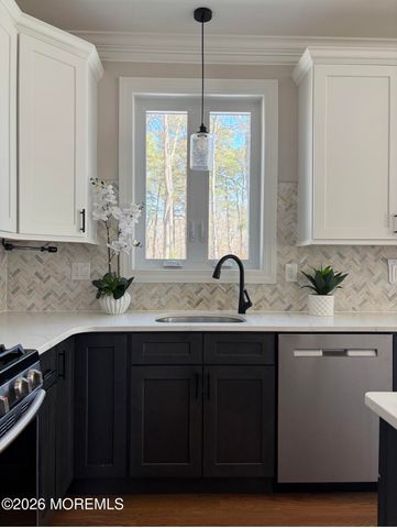 15 Michelle Avenue, Old Bridge, NJ 08857