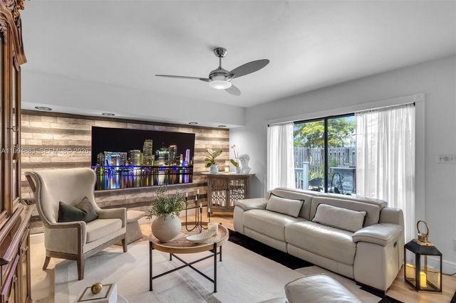 8106 SW 23rd Street 28A, North Lauderdale, FL 33068