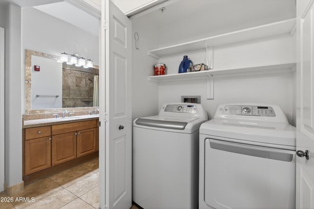 435 W RIO SALADO Parkway 112, Tempe, AZ 85281