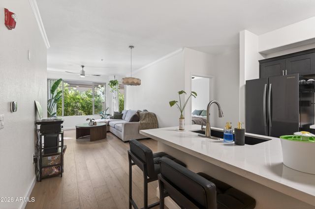 435 W RIO SALADO Parkway 112, Tempe, AZ 85281