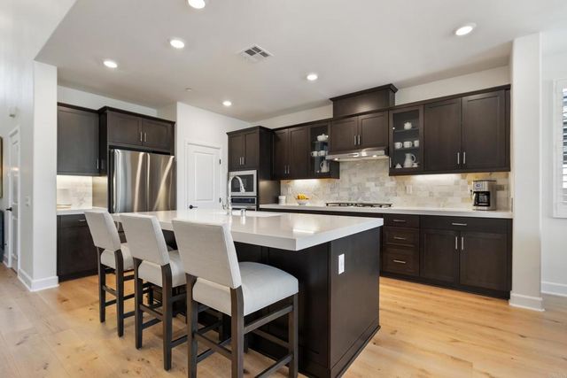 888 Cayley Avenue, San Marcos, CA 92069