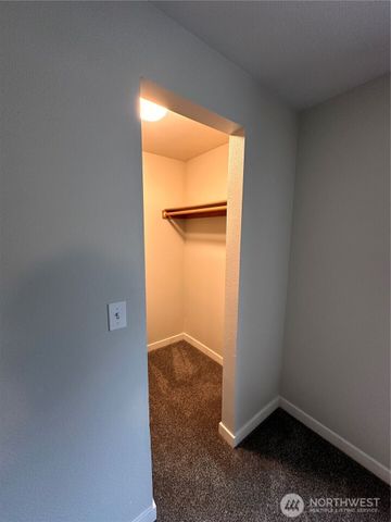 9819 148th Street Ct E, Puyallup, WA 98375