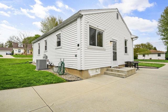 424 Martin Street, Sun Prairie, WI 53590