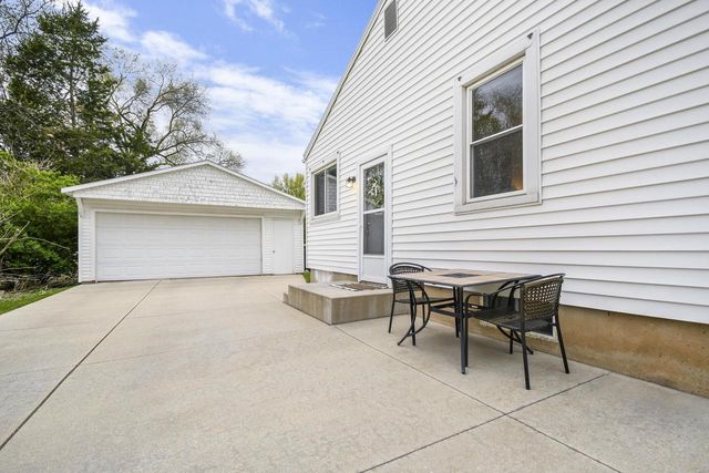 424 Martin Street, Sun Prairie, WI 53590