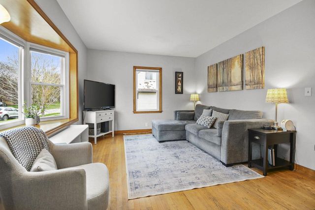 424 Martin Street, Sun Prairie, WI 53590