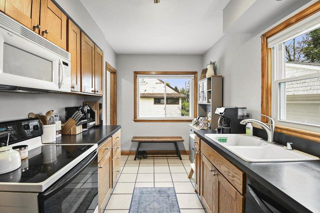 424 Martin Street, Sun Prairie, WI 53590