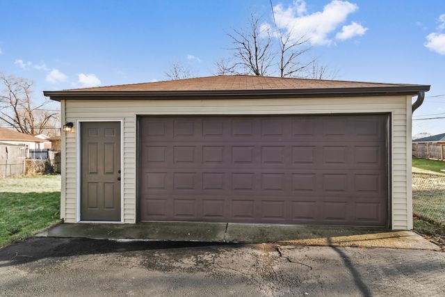 2302 Madonna Avenue, Joliet, IL 60436