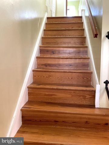 134 COLUMBUS AVE, Havertown, PA 19083