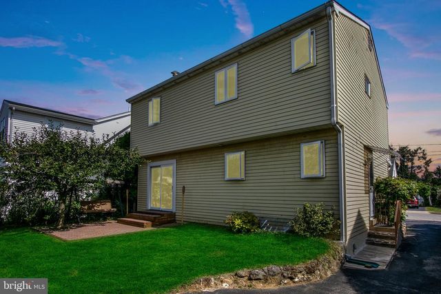 134 COLUMBUS AVE, Havertown, PA 19083