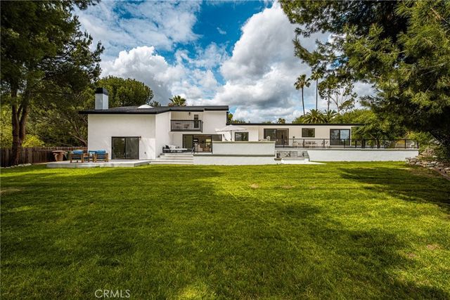 18182 Hutchings, Yorba Linda, CA 92886