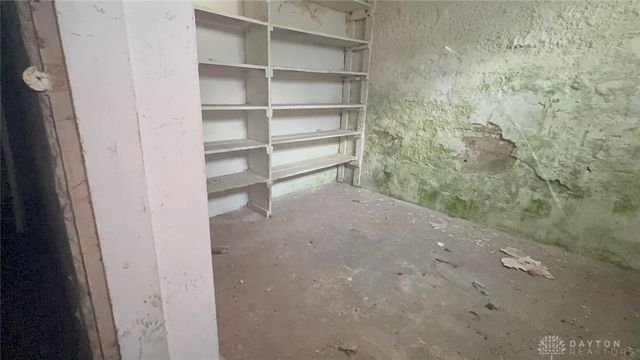 104 E Beechwood Avenue, Dayton, OH 45405