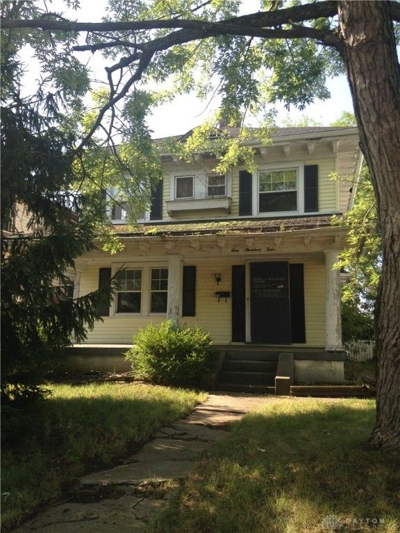 104 E Beechwood Avenue, Dayton, OH 45405