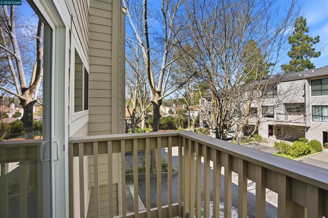 460 Woodminster Drive, Moraga, CA 94556