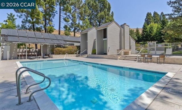 460 Woodminster Drive, Moraga, CA 94556