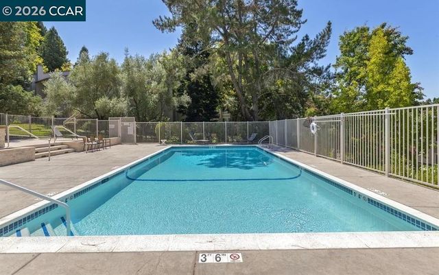 460 Woodminster Drive, Moraga, CA 94556