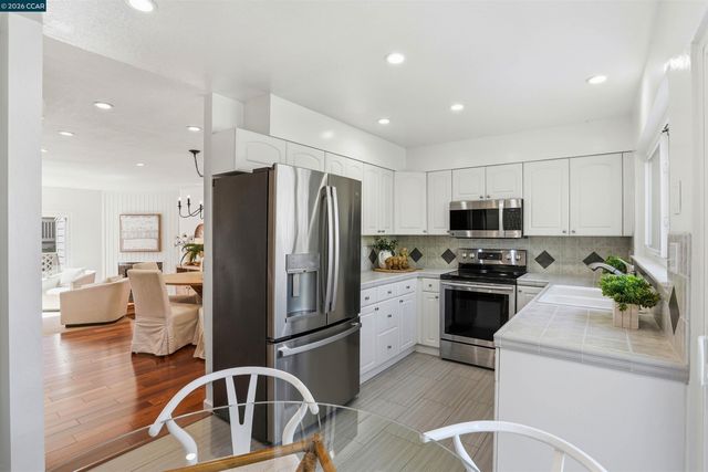 460 Woodminster Drive, Moraga, CA 94556