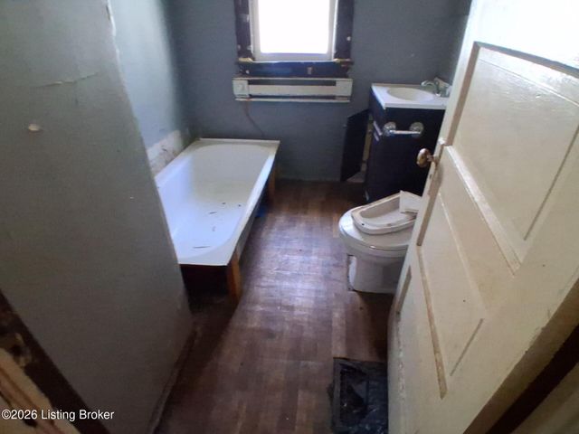 4225 Vermont Ave, Louisville, KY 40211