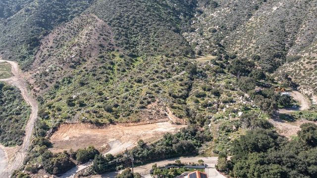 30 Lakeview, Lake Elsinore, CA 92530