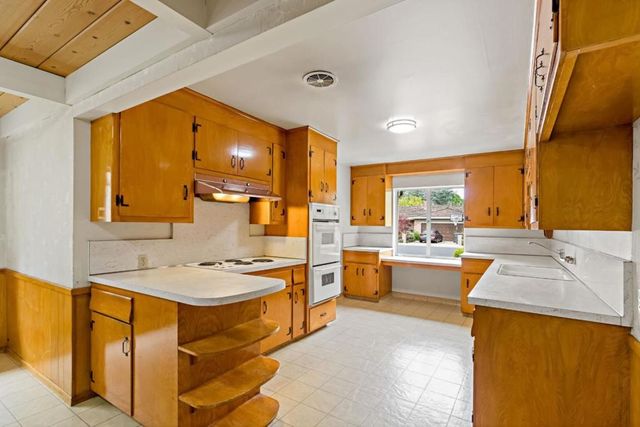 744 Mayview, Palo Alto, CA 94303