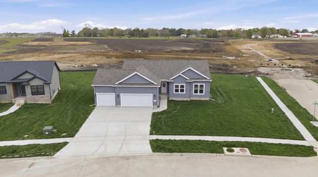 4702 Wild Horse Drive, Cedar Falls, IA 50613