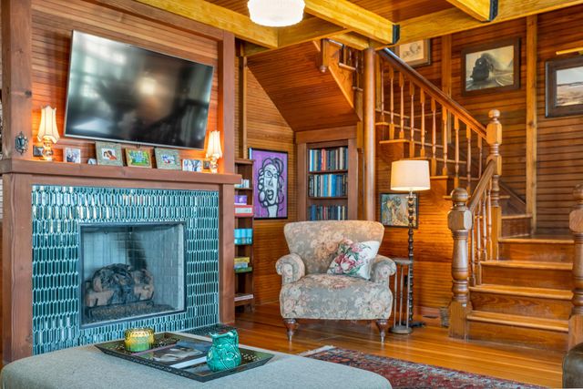 101 Belknap Point Road, Gilford, NH 03249