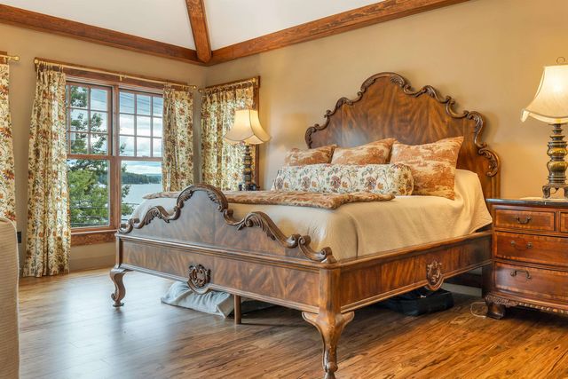 101 Belknap Point Road, Gilford, NH 03249
