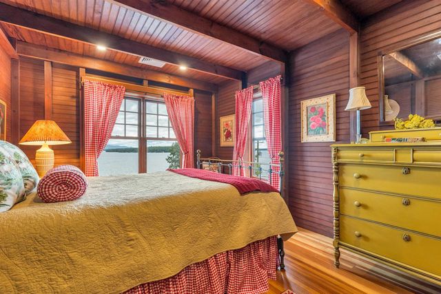 101 Belknap Point Road, Gilford, NH 03249