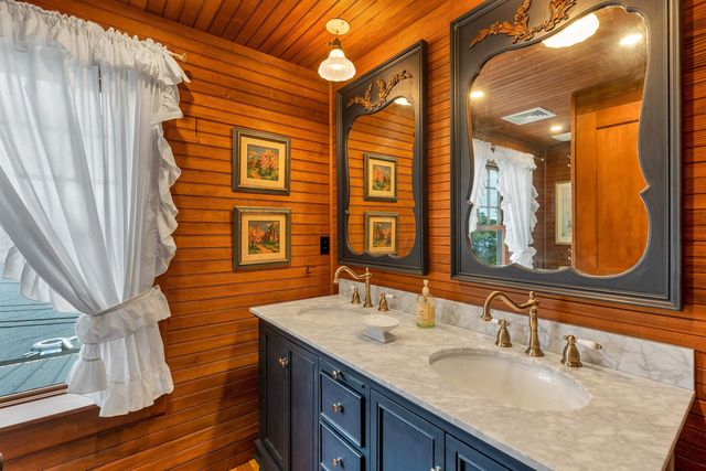 101 Belknap Point Road, Gilford, NH 03249