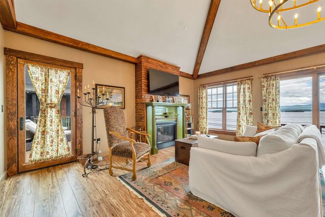 101 Belknap Point Road, Gilford, NH 03249