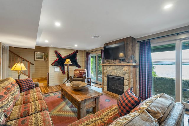 101 Belknap Point Road, Gilford, NH 03249