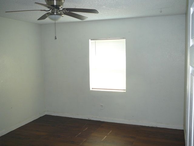 512 S 25th Street, Fort Pierce, FL 34950