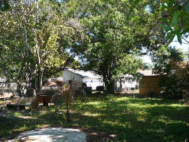 512 S 25th Street, Fort Pierce, FL 34950