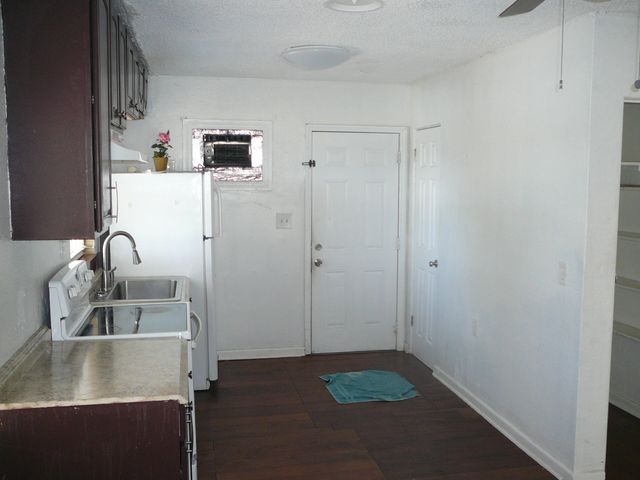 512 S 25th Street, Fort Pierce, FL 34950