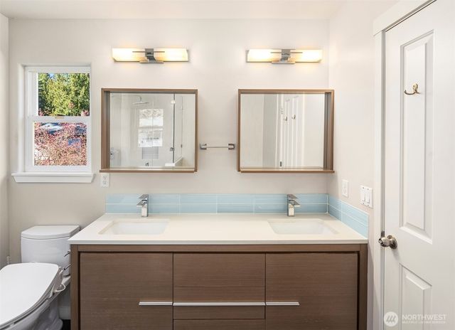 406 N 178th Lane, Shoreline, WA 98133