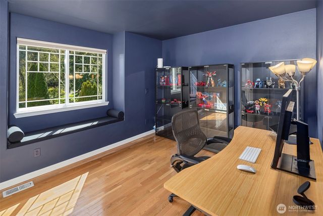 406 N 178th Lane, Shoreline, WA 98133