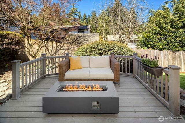 406 N 178th Lane, Shoreline, WA 98133