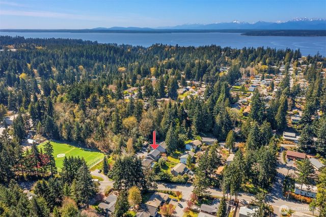 406 N 178th Lane, Shoreline, WA 98133