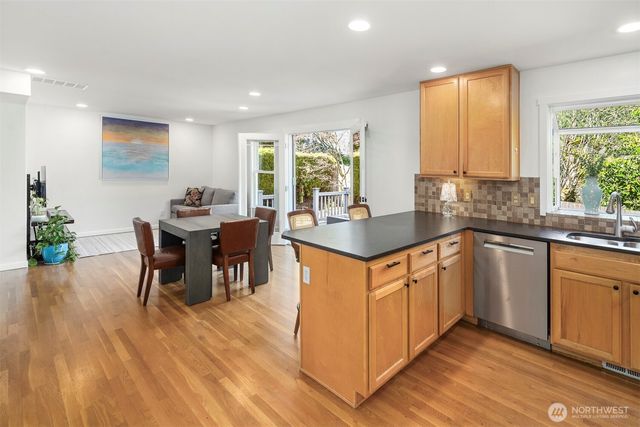 406 N 178th Lane, Shoreline, WA 98133